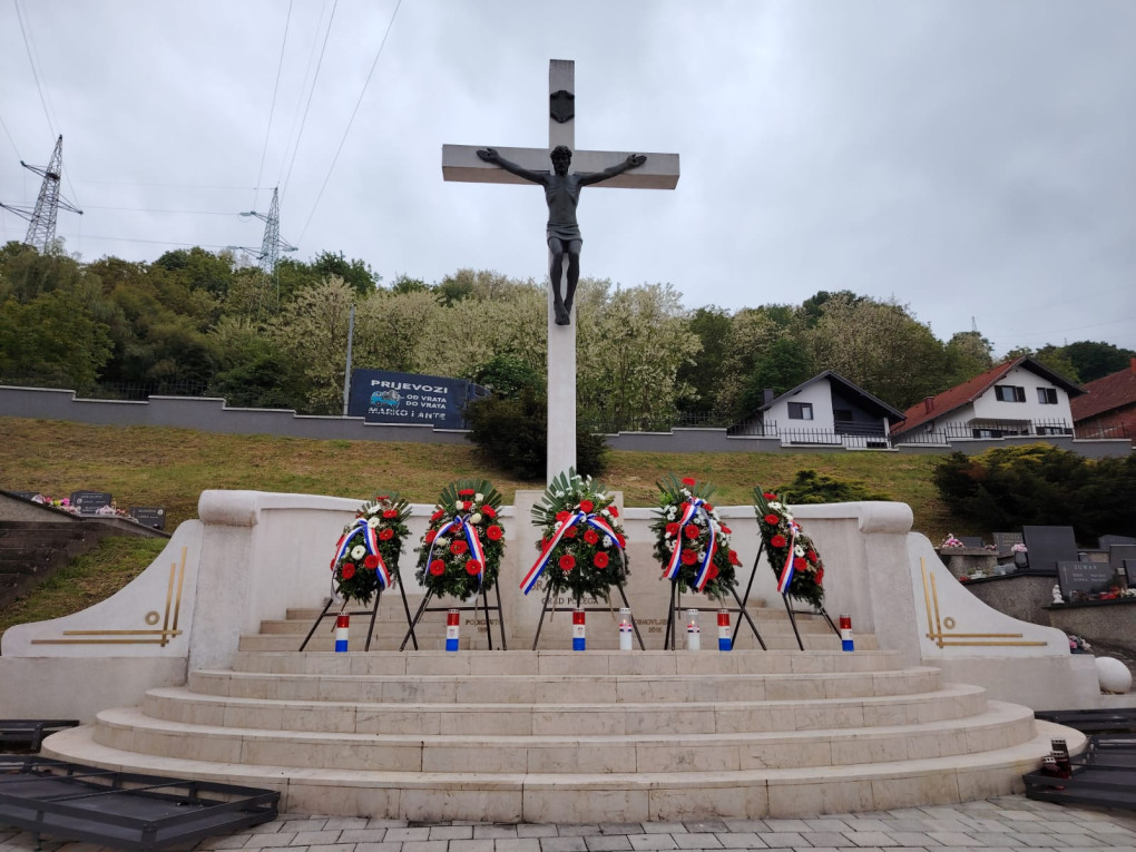 Polaganje vijenaca - 150. Obljetnica DVD-a Požega
